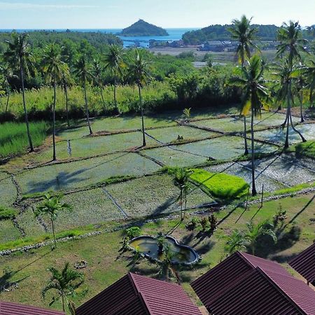Nuna Bungalows Riung Kültér fotó