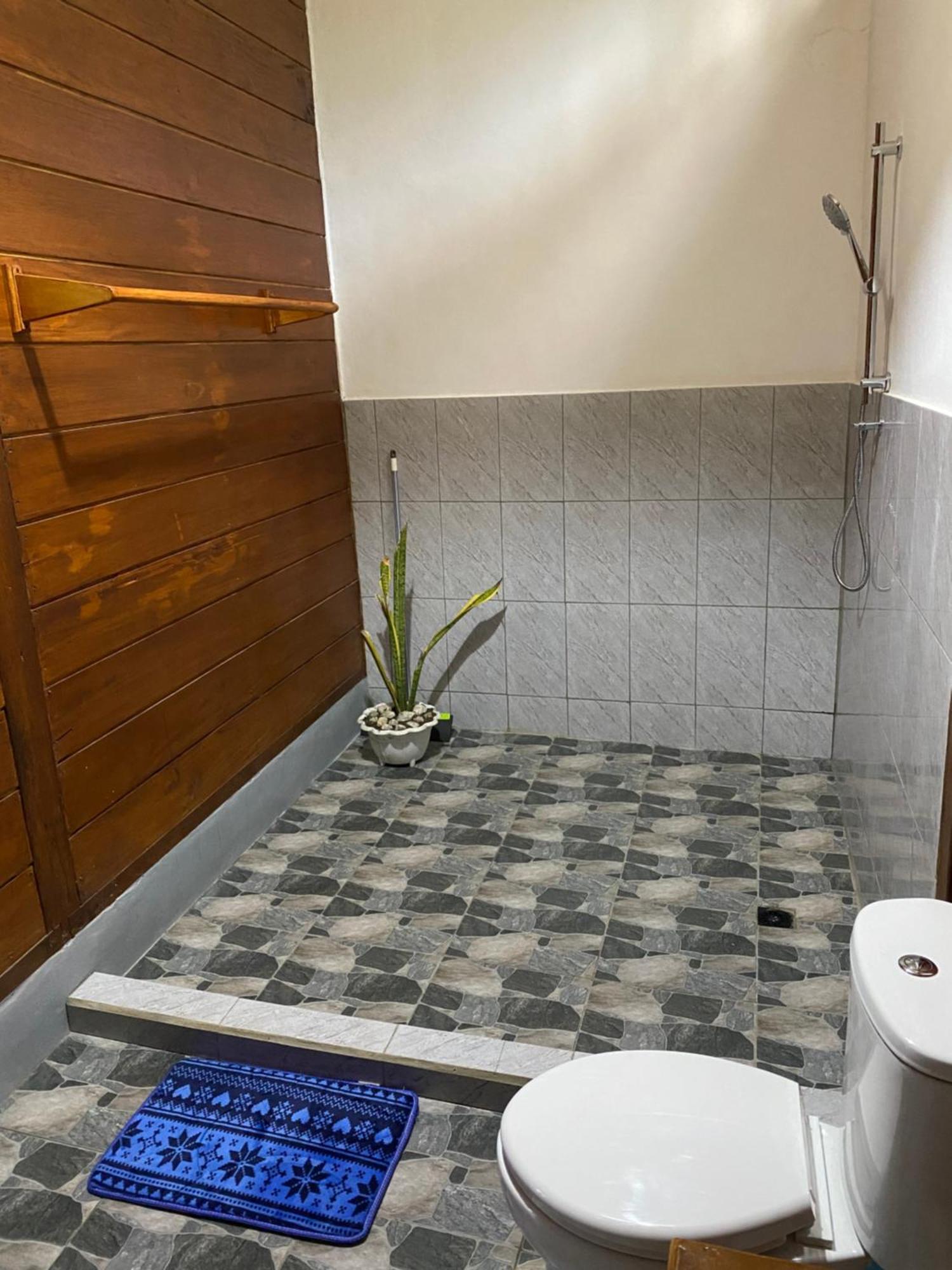 Nuna Bungalows Riung Kültér fotó