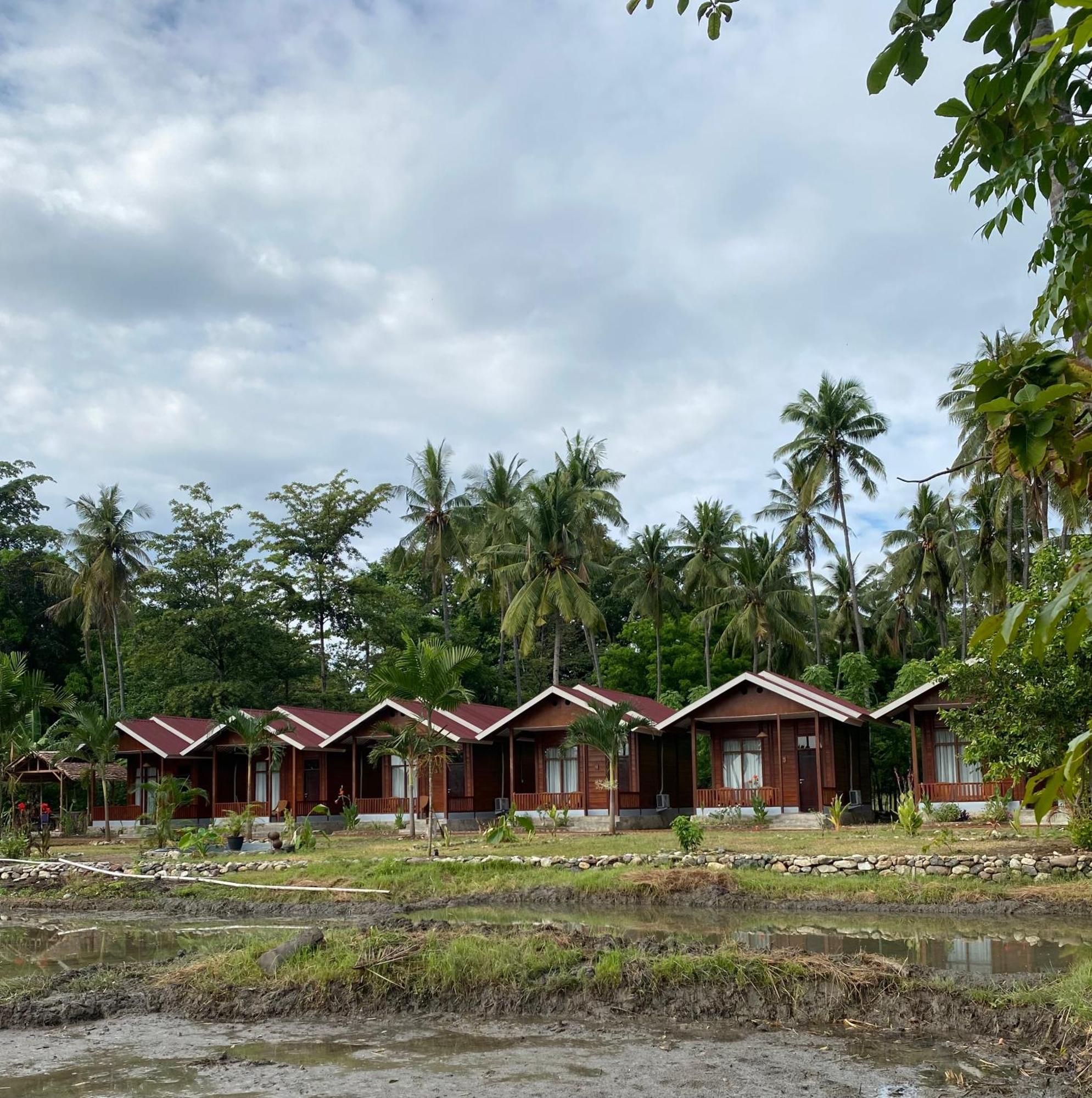 Nuna Bungalows Riung Kültér fotó