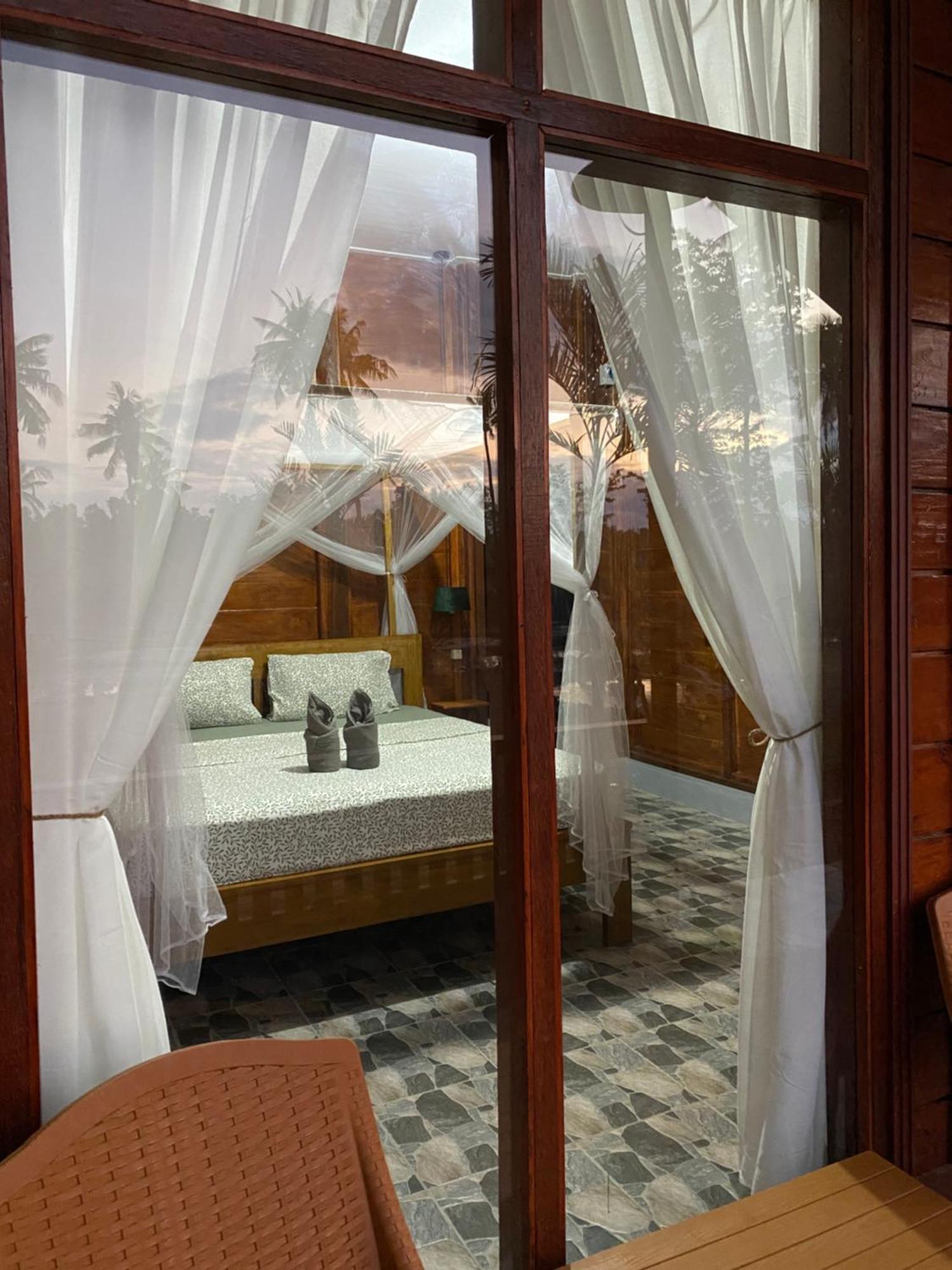 Nuna Bungalows Riung Kültér fotó